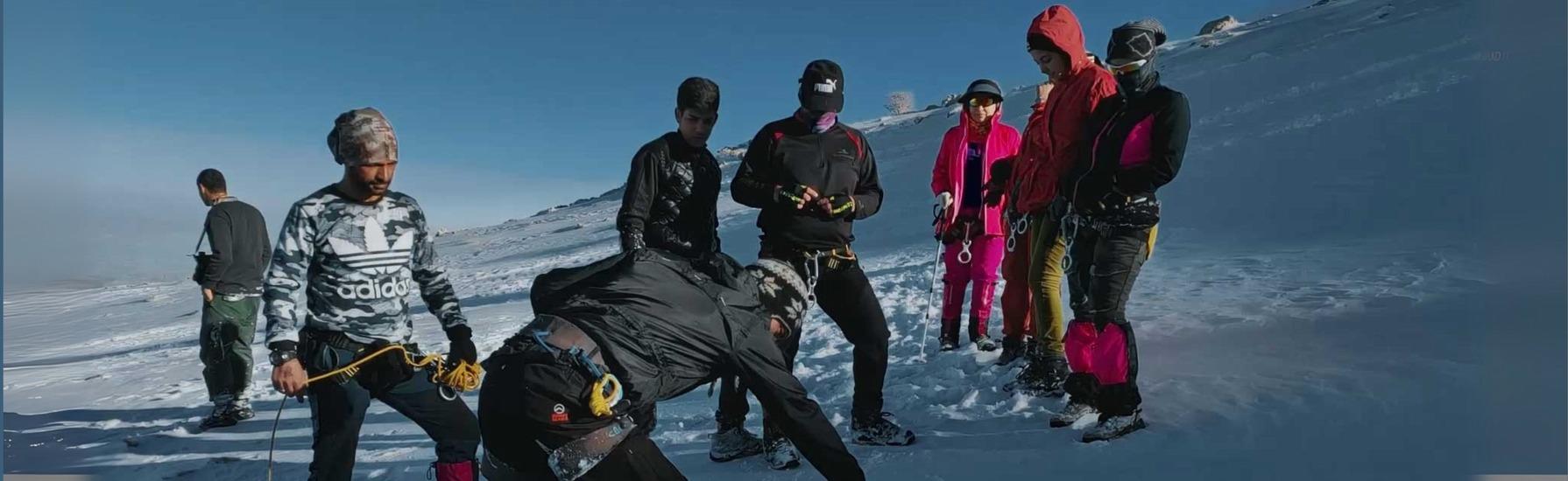 فتى الارض الجبلية